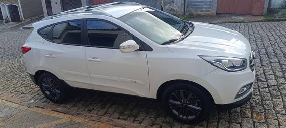 HYUNDAI IX35 2.0 MPFI GL 16V FLEX 4P AUTOMÁTICO HYUNDAI IX35 2.0 MPFI GL 16V FLEX 4P AUTOMÁTICO